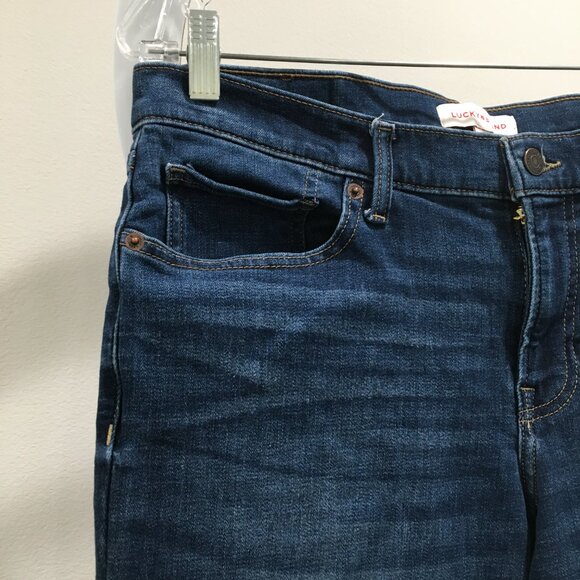 LUCKY BRAND Medium/Dark Wash Denim SWEET Logo Hardware Mid-Rise Straight Jeans - Picture 6 of 10